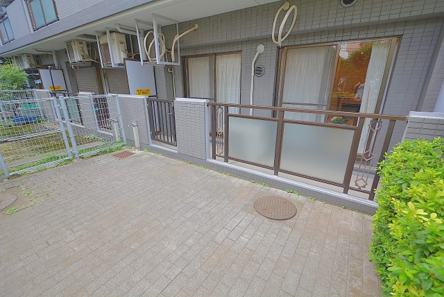 サンヴェール世田谷経堂　専用庭