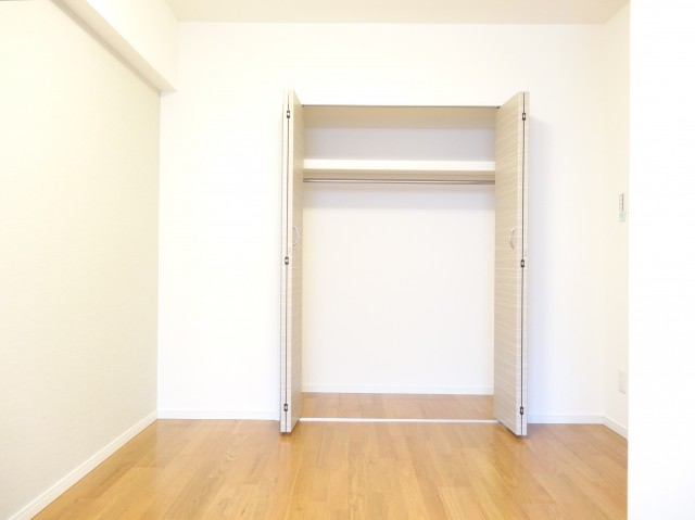 サンセピア幡ヶ谷　約5.0畳の洋室