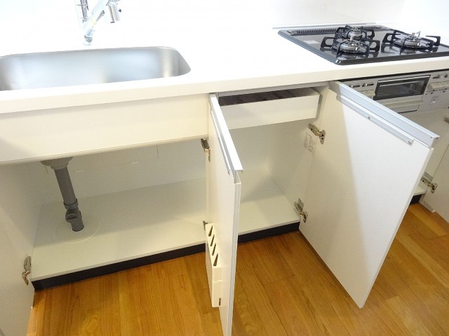 サンセピア幡ヶ谷　システムキッチン収納