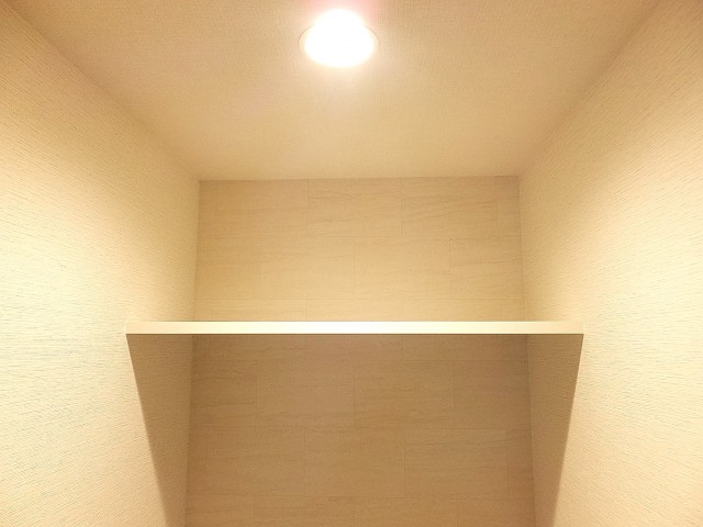 メゾン・ド・エビス　トイレ収納