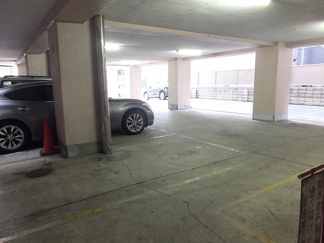 メゾン・ド・エビス　駐車場