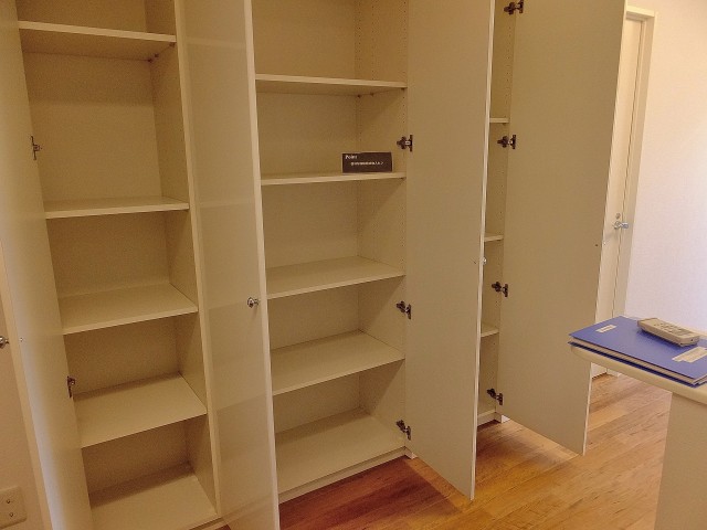 小石川ザ・レジデンス　リビング収納