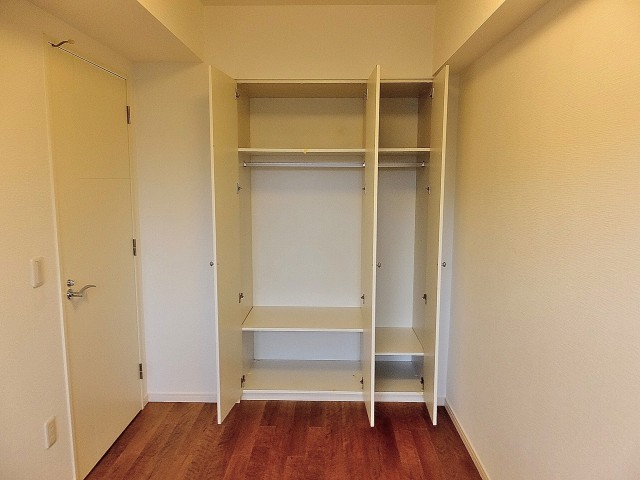 小石川ザ・レジデンス　洋室収納