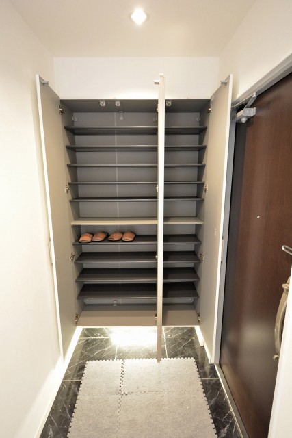 サンヴェール世田谷経堂　玄関ホール