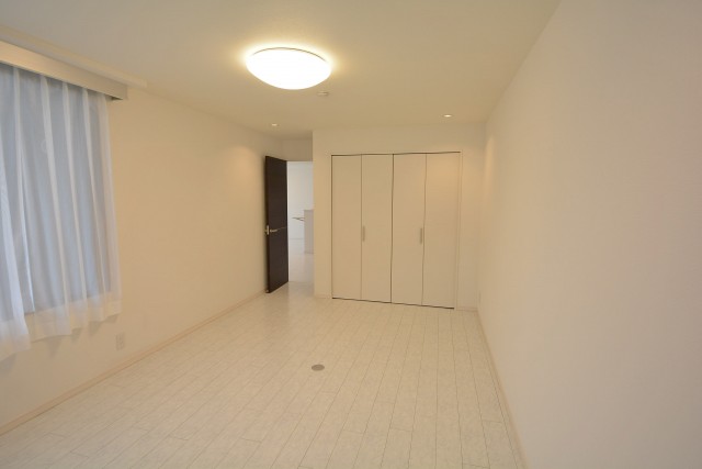 サンヴェール世田谷経堂　洋室約9.5帖