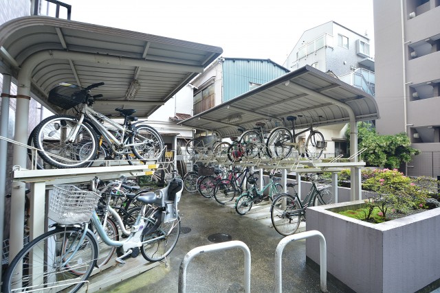 クレッセント中目黒　自転車置場