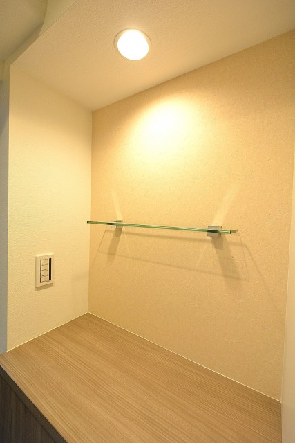 バロール代々木　飾り棚