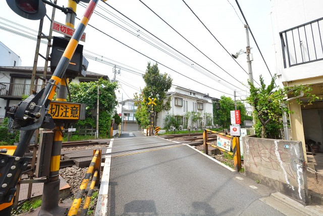 藤和参宮橋コープ　踏切