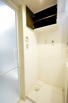 バロール代々木　ランドリースペース