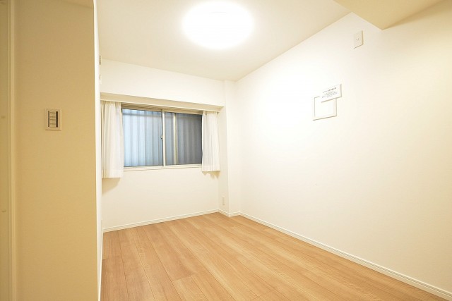 バロール代々木　5.4帖洋室