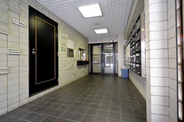 グローリア初穂新宿Ⅲ　エントランス