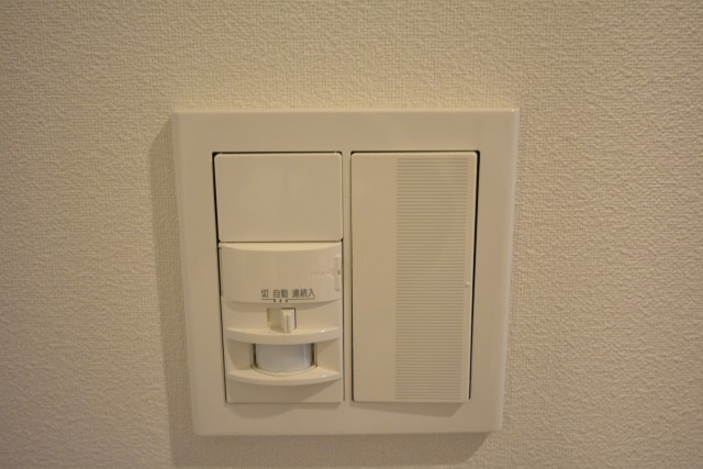 グローリア初穂新宿Ⅲ　人感センサー