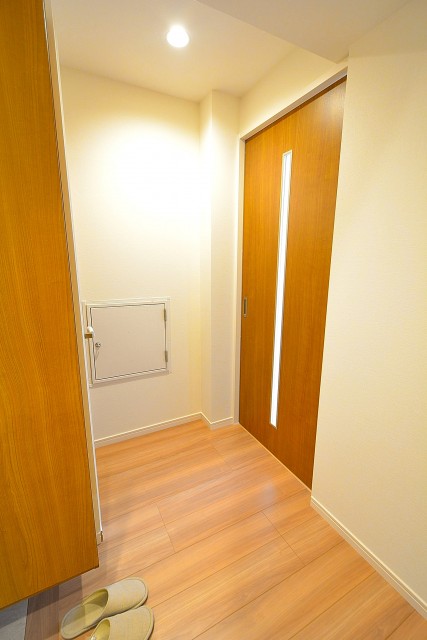 柏木ローズマンション　玄関ホール709