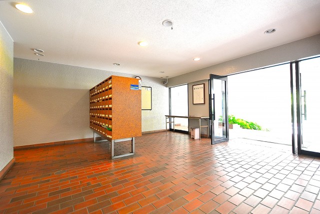 神楽坂ハウス　エントランスホール