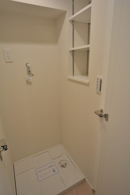 ルミネ五反田　洗濯機置場