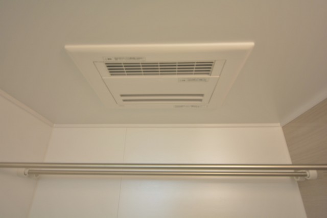 ルミネ五反田　浴室乾燥機