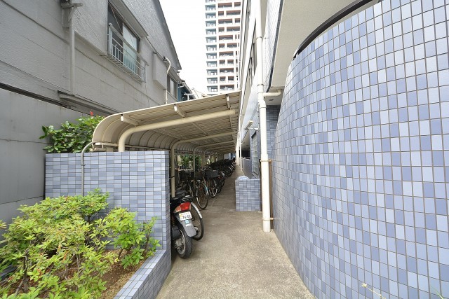 セザール月島　駐輪場