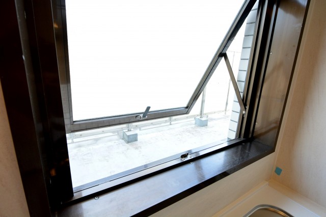 グローリア初穂新宿Ⅲ　キッチン窓