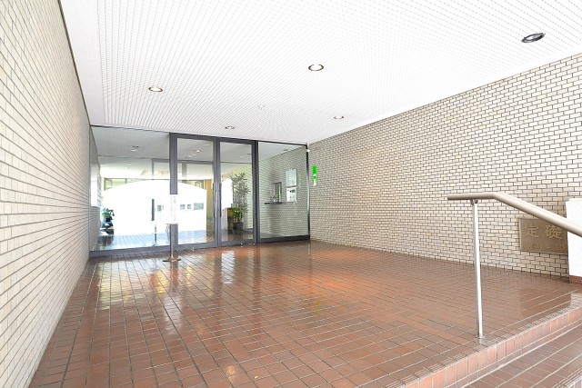 パレス池田山　エントランス外