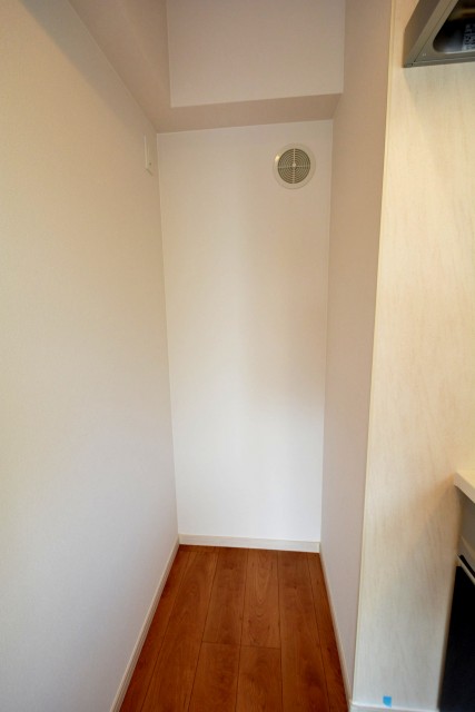 グローリア初穂新宿Ⅲ　冷蔵庫置場