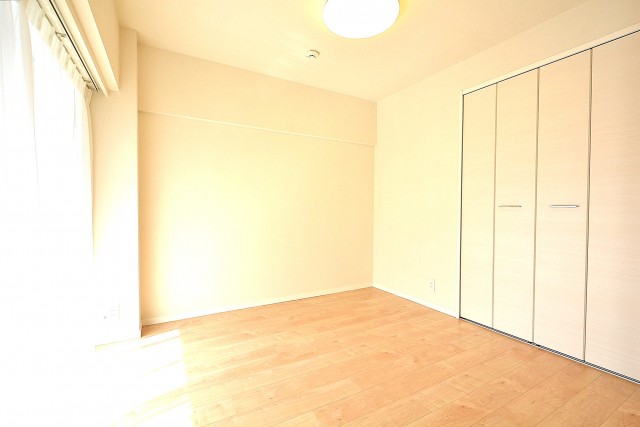 5.0帖のベッドルーム