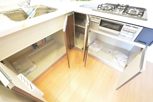 柿の木坂パレス　キッチン収納