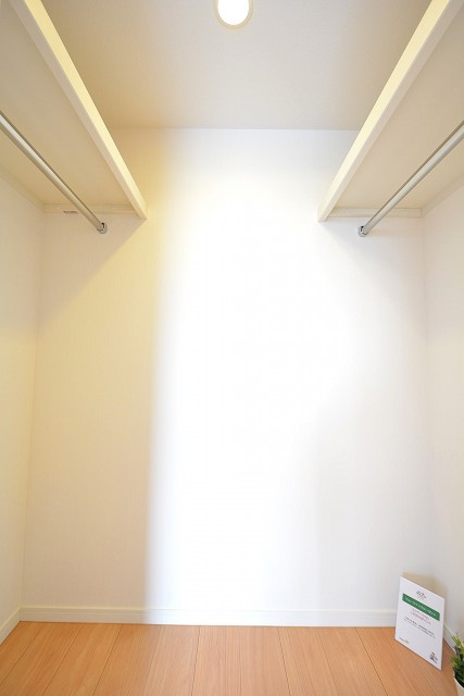 柿の木坂パレス　ウォークインクローゼット