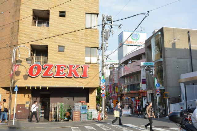 グランシティ上用賀ラ・アヴェニュー　スーパー