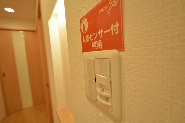 クレール御殿山　人感センサー