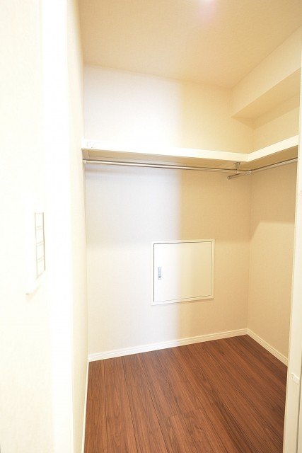 パレス池田山　ウォークインクローゼット