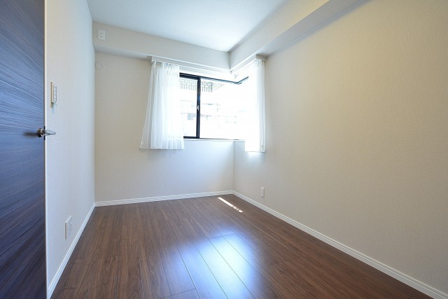 パレス池田山　7.2帖のベッドルーム