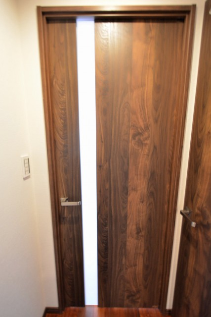 戸越パレス　リビングへ