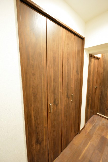 中銀小石川マンシオン　廊下収納