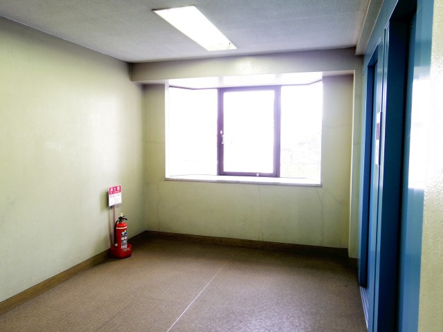 メゾンドール本郷　6階