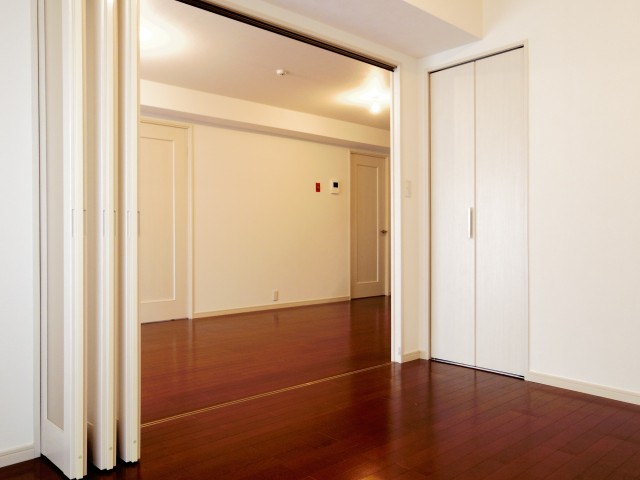 メゾンドール本郷　洋室約6帖