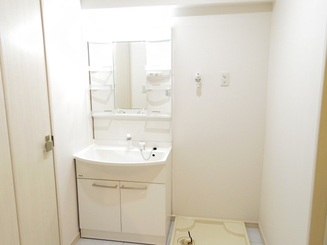 メゾンドール本郷　洗面台