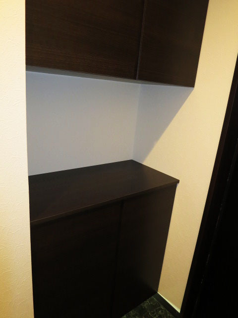 玄関にはたっぷり収納が設けてあります