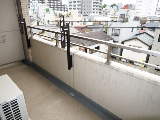 北東向きのバルコニー