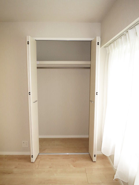 約6.8帖の洋室　収納