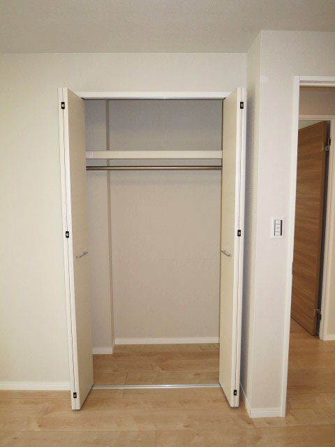 約6.6帖の洋室　収納