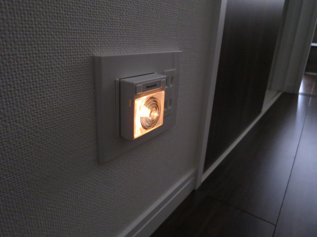 足元にはフットライト発見