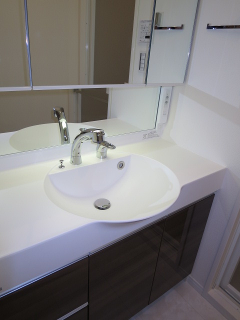 使い勝手良さそうな洗面化粧台