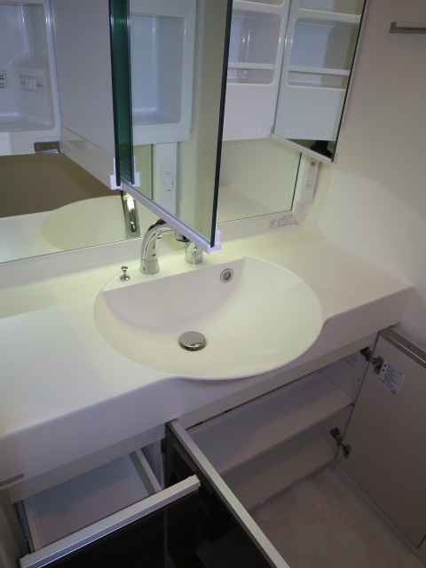使い勝手良さそうな洗面化粧台