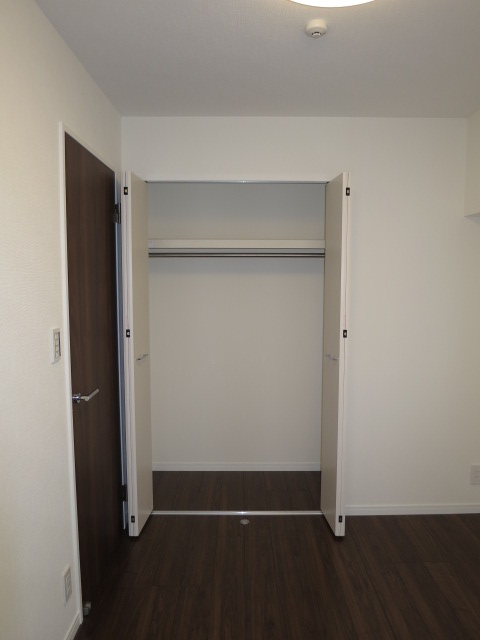 約5.2帖の洋室　クローゼット