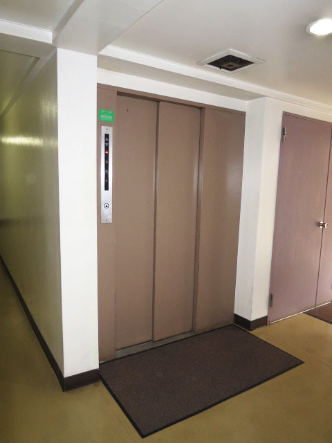 常磐松サマリヤマンション　エレベーター