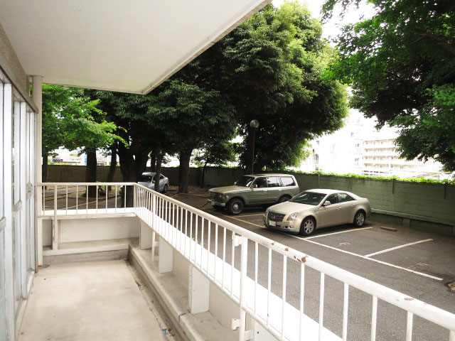 代官山マンション　南東向きのバルコニー105