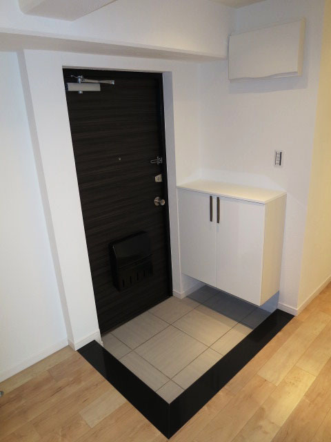 バロール代々木　玄関は高級感あります！