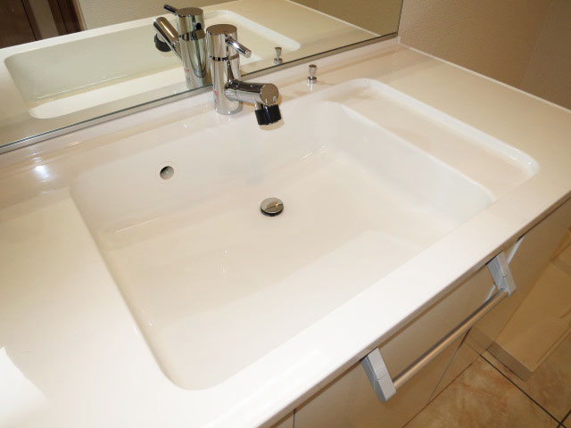 バロール代々木　広々とした洗面室