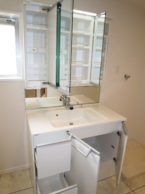 バロール代々木　広々とした洗面室