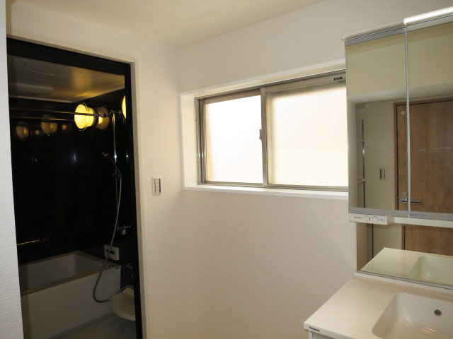 バロール代々木　広々とした洗面室